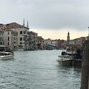 Appartement Palazzo Grassi And Accademia Bridge Superb House, Venise